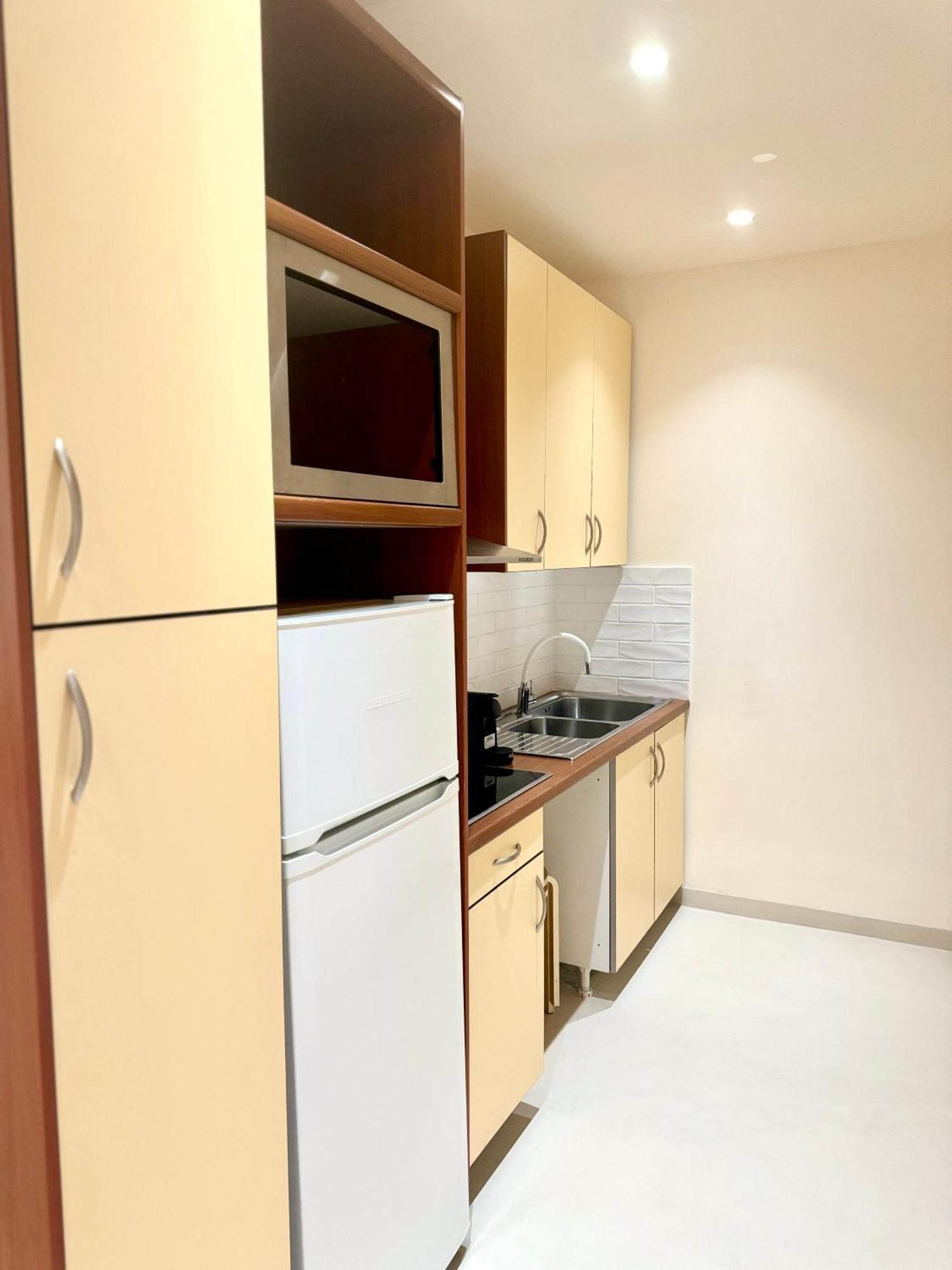 Grace Apartment Next To The Akropolis Atene Esterno foto